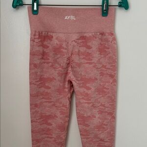 AYBL pink camo women’s size L leggings.
